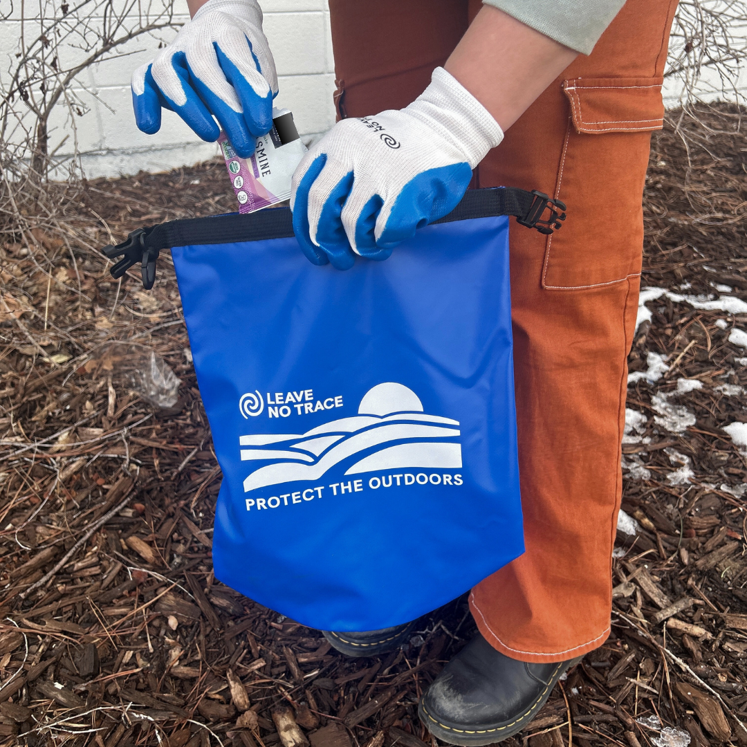 Leave No Trash Cleanup Kit